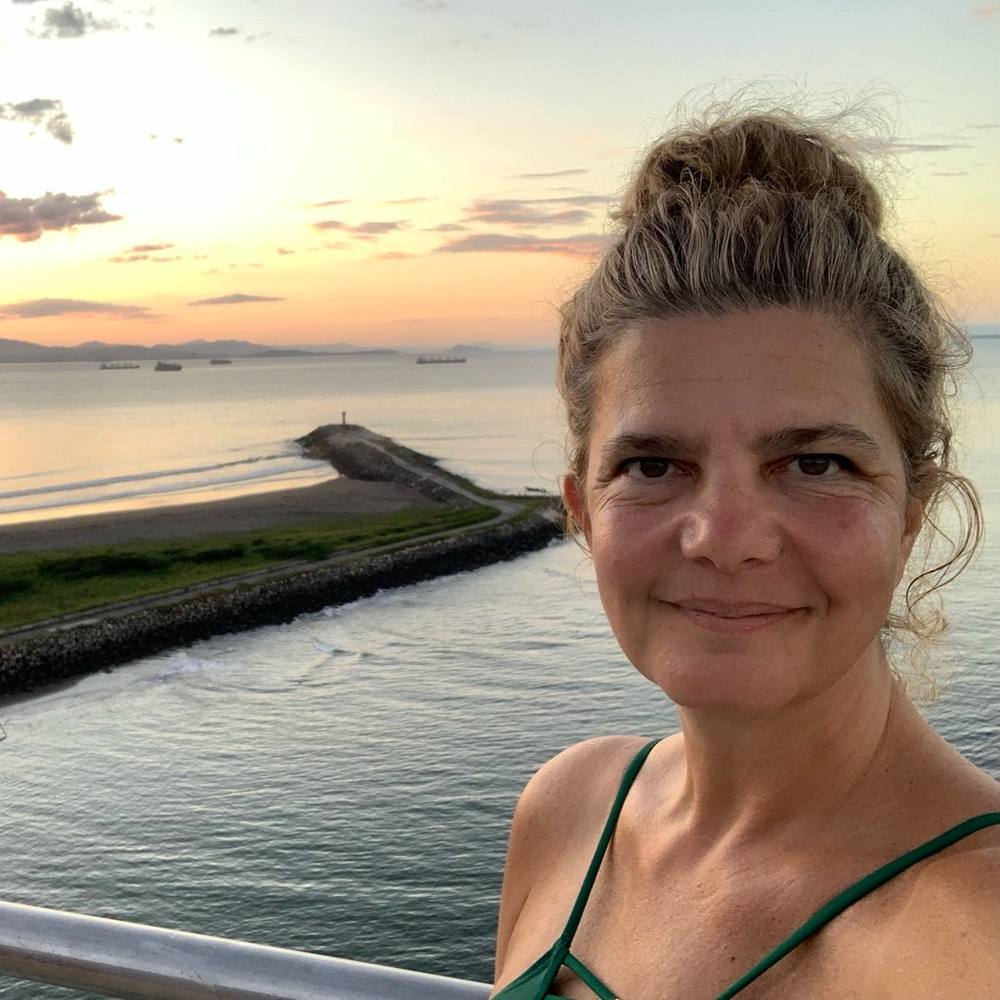 Meet your Posher, Valerie